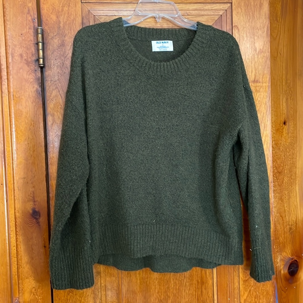 Old Navy sweater